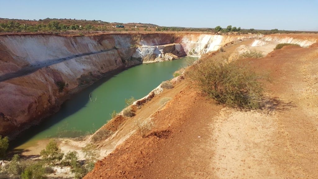 Shell Reddy Express Meekatharra Roadhouse | 89/93 Main St, Meekatharra WA 6642, Australia | Phone: (08) 9947 3800