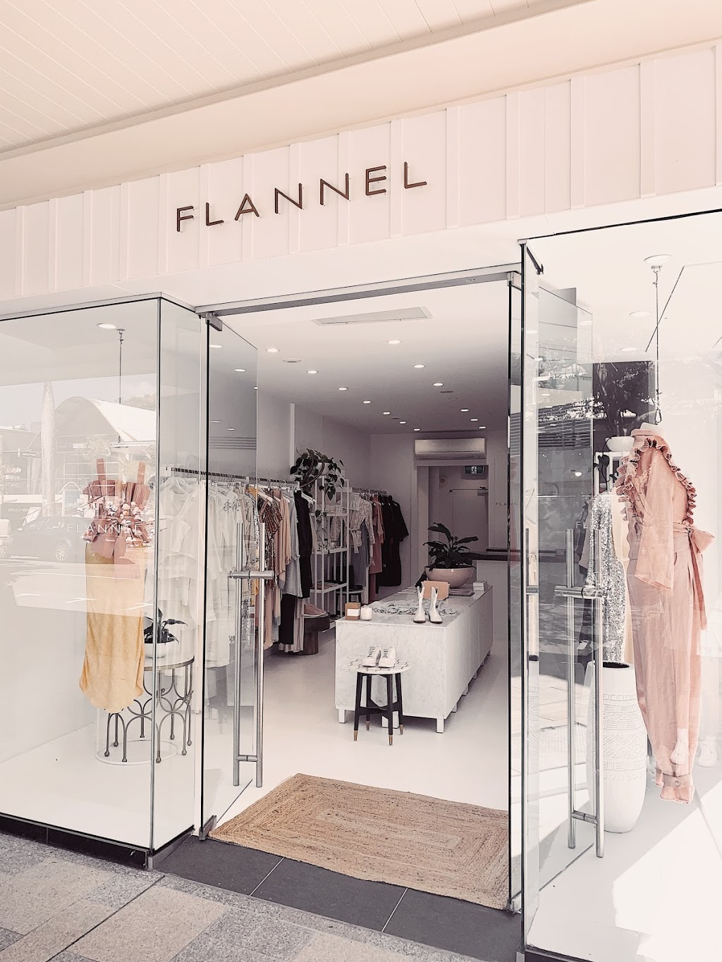 Flannel | clothing store | 41 Hastings St, Noosa Heads QLD 4567, Australia | 0754492457 OR +61 7 5449 2457