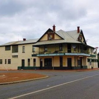 New Cornwall Hotel | lodging | 12 Doney St, Narrogin WA 6312, Australia | 0898811568 OR +61 8 9881 1568