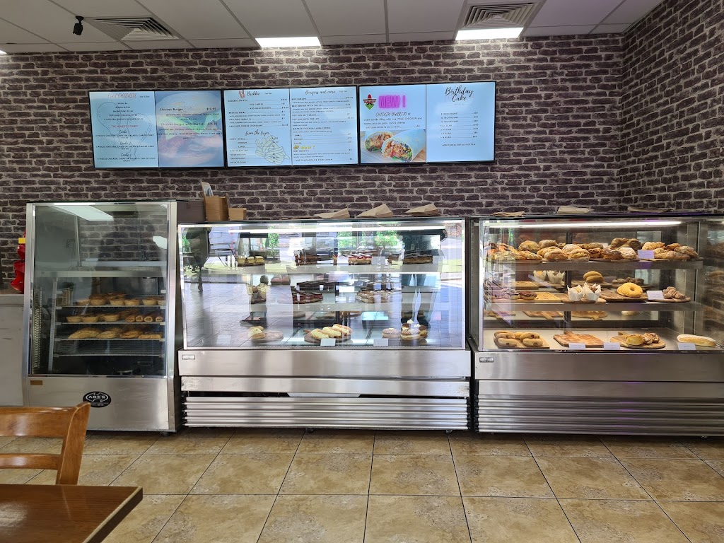 Roxby Bakery | bakery | 22/20 Tutop St, Roxby Downs SA 5725, Australia | 0886711298 OR +61 8 8671 1298