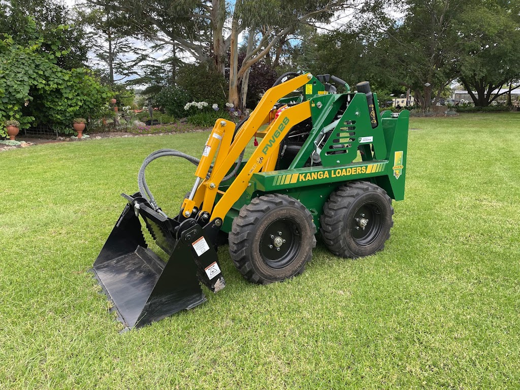 JD Hire Solutions |  | 65 Hale Haven Dr, Stanthorpe QLD 4380, Australia | 0439620959 OR +61 439 620 959