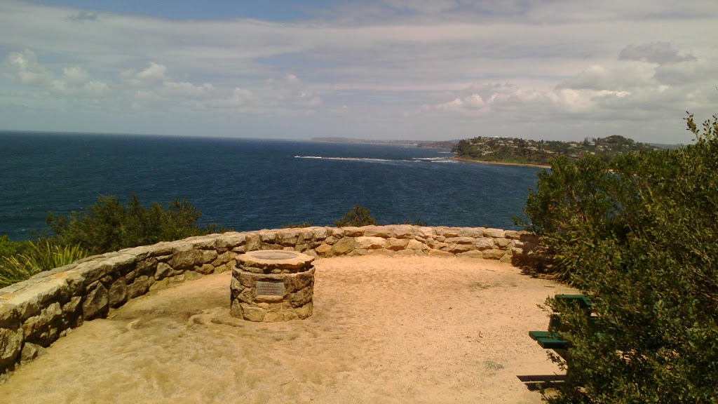 North Bilgola Lookout | tourist attraction | Bilgola Beach NSW 2107, Australia | 1300434434 OR +61 1300 434 434