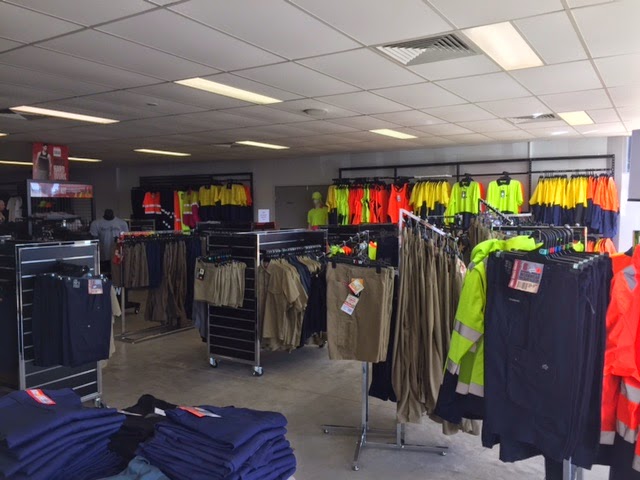 Totally Workwear Narellan | clothing store | 9 Rodeo Rd, Gregory Hills NSW 2557, Australia | 0246233635 OR +61 2 4623 3635