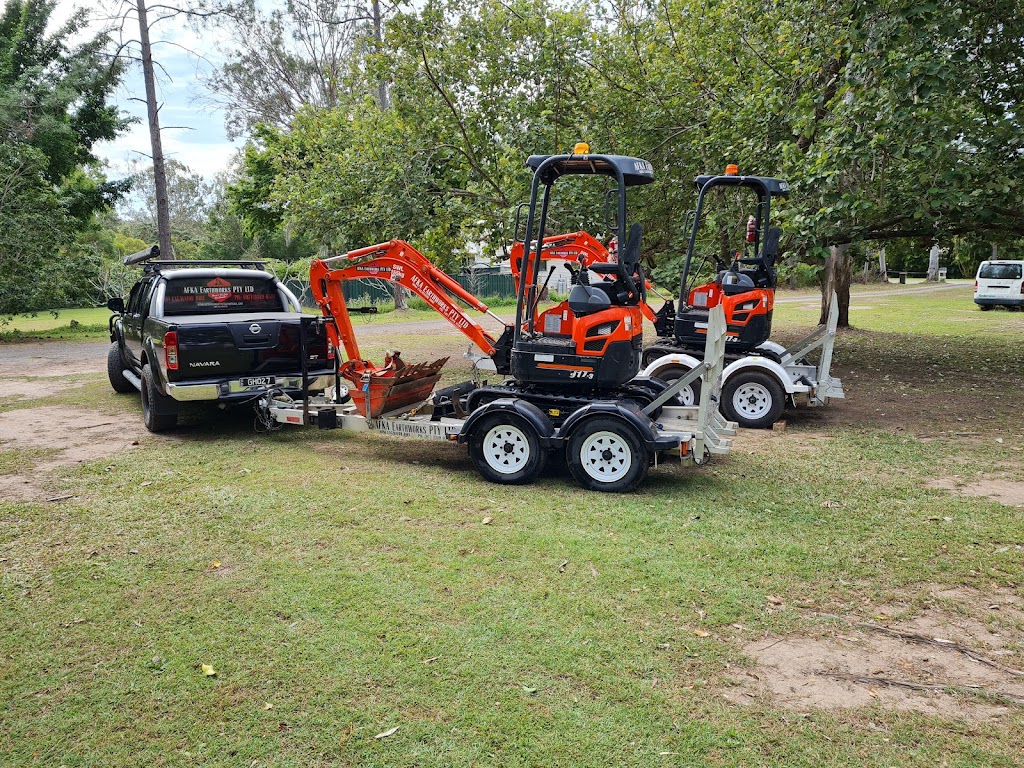 AFKA EARTHWORKS mini excavator hire | 47 Pillinger Rd, Rochedale QLD 4123, Australia | Phone: (07) 3349 0581