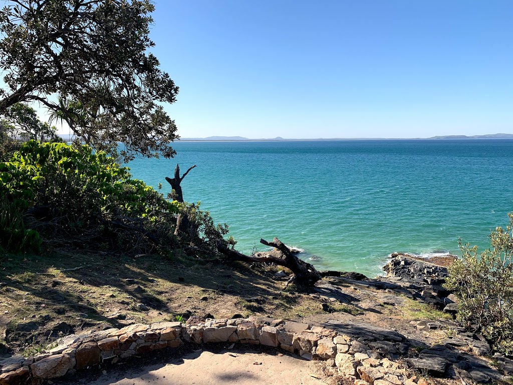 Dolphin Point Lookout | Coastal Walk, Noosa Heads QLD 4567, Australia | Phone: 13 74 68