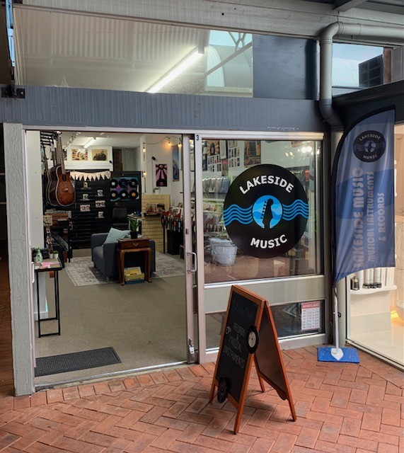 Lakeside Music | Shop 3/450 The Esplanade, Warners Bay NSW 2282, Australia | Phone: (02) 4953 2765