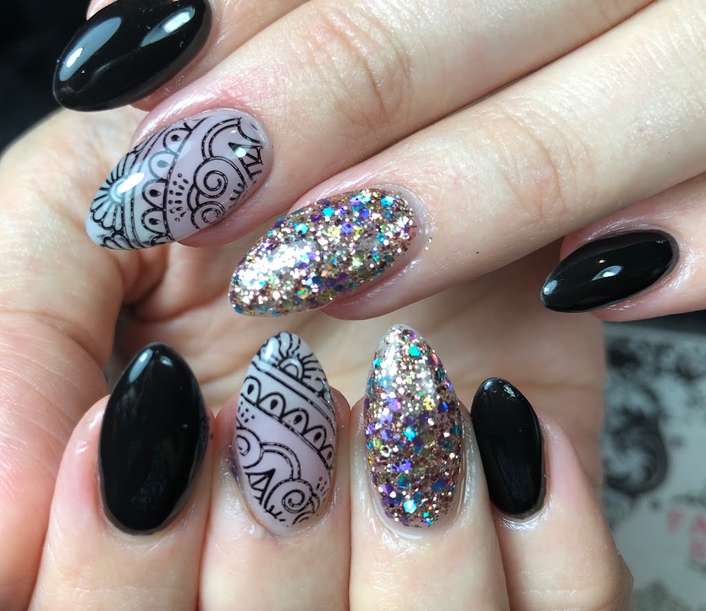 Fancy Nails by michelle | beauty salon | 125 Nathan St, Brighton QLD 4017, Australia | 0438003904 OR +61 438 003 904