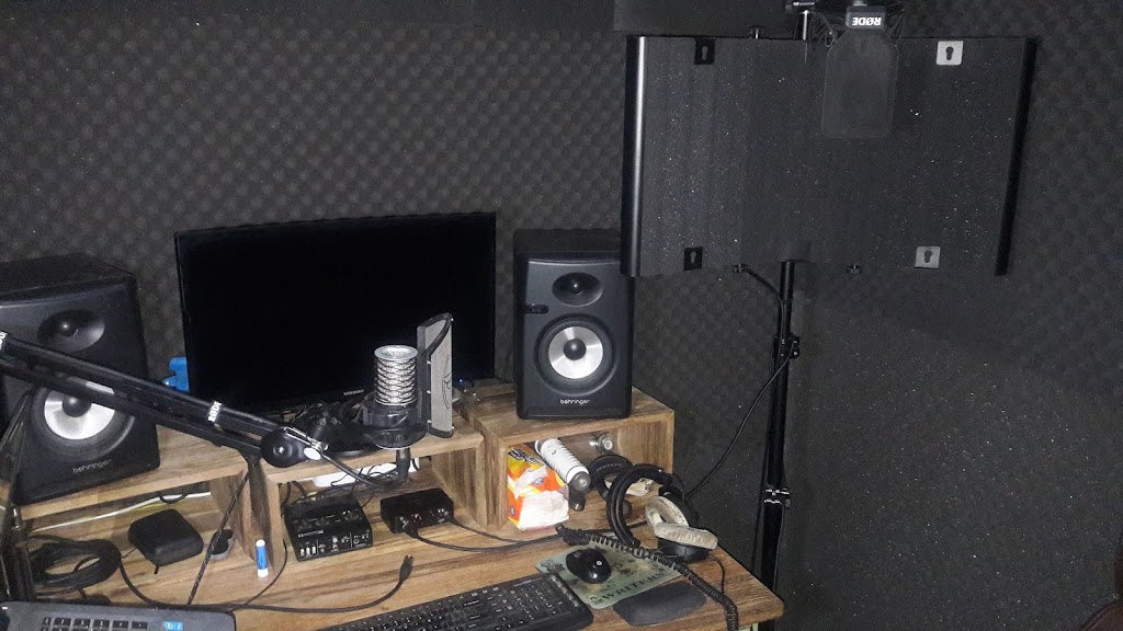 Dan Garlick Voiceovers | 23 Manitzky Rd, Tamborine Mountain QLD 4272, Australia | Phone: 0467 597 418