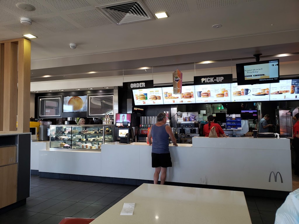 McDonalds Glen Innes | cafe | Cnr Meade Street &, New England Hwy, Glen Innes NSW 2370, Australia | 0267324019 OR +61 2 6732 4019