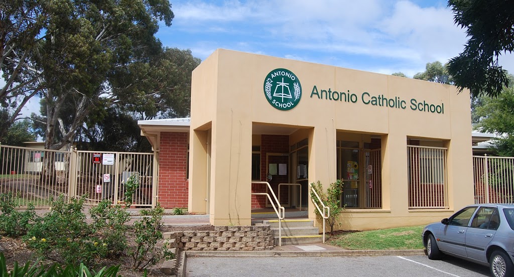 Antonio Catholic School | school | 8 Bains Rd, Morphett Vale SA 5162, Australia | 0883254500 OR +61 8 8325 4500