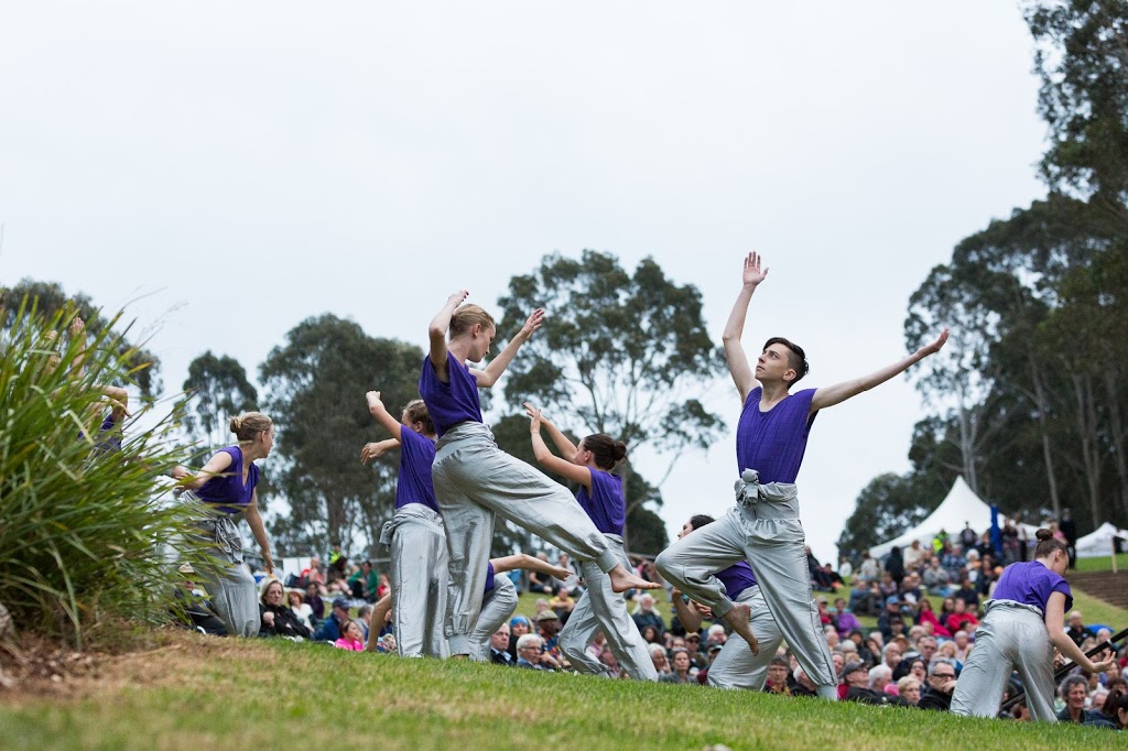 FLING Physical Theatre | Indoor Sports Stadium, Bega NSW 2550, Australia | Phone: (02) 6492 0222