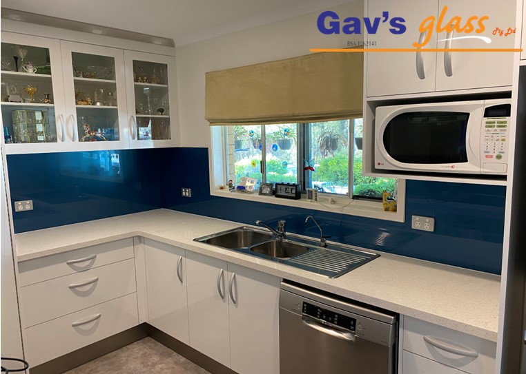 Gavs Glass | 17 Fairneyview Fernvale Rd, Fernvale QLD 4306, Australia | Phone: (07) 5427 0711