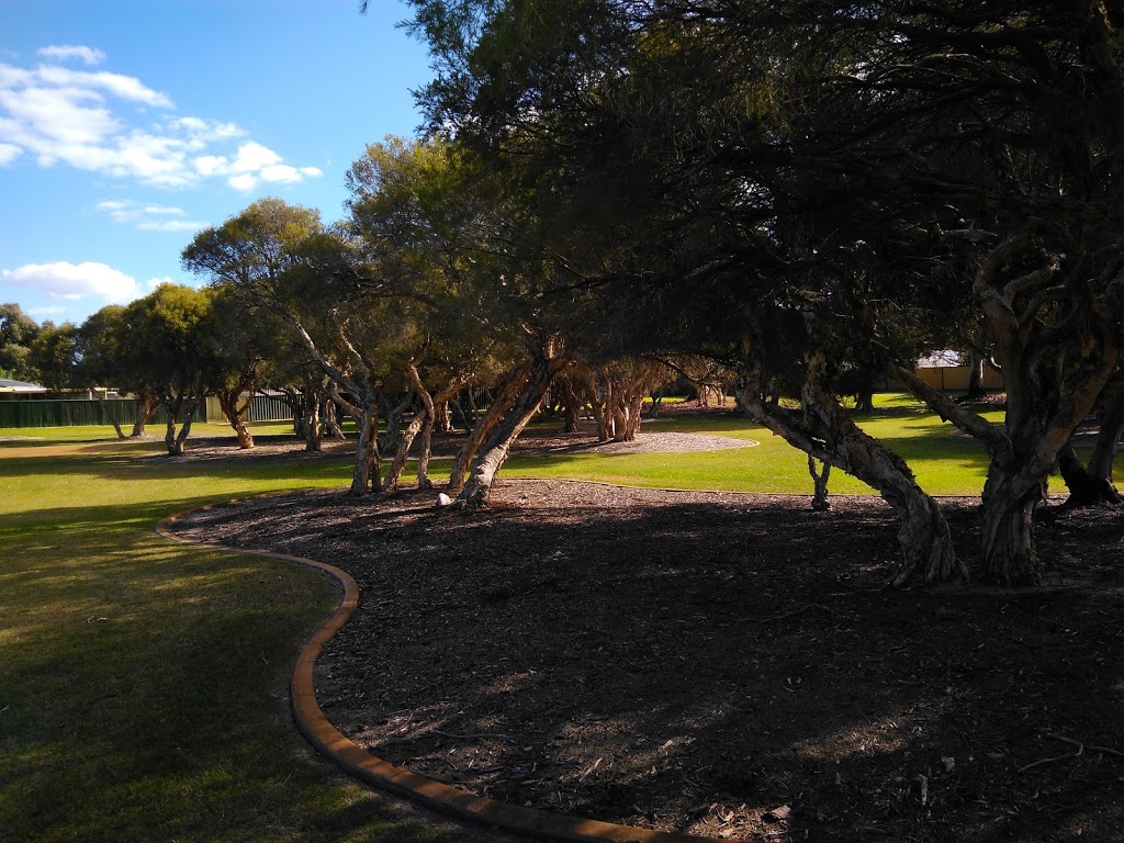 Isaacs Court Reserve | park | 3 Isaacs Ct, Huntingdale WA 6110, Australia
