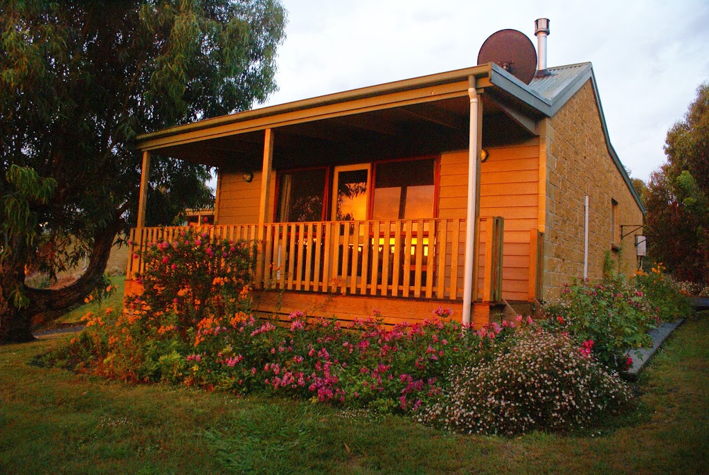 Daysy Hill Country Cottages | lodging | 2585 Cobden-Port Campbell Rd, Port Campbell VIC 3269, Australia | 0355986226 OR +61 3 5598 6226