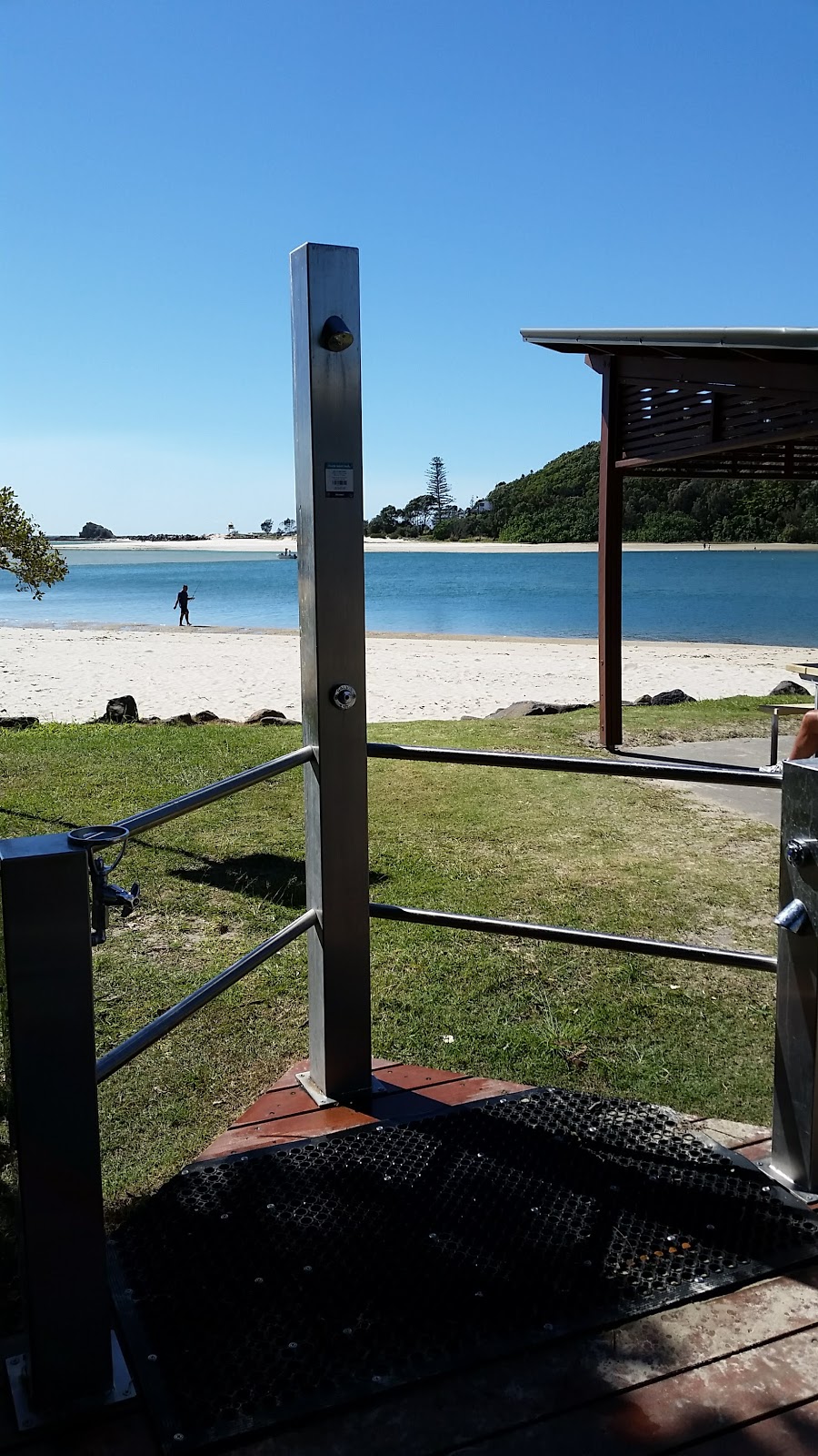 Beree-badalla Reserve | park | Thrower Dr, Palm Beach QLD 4221, Australia