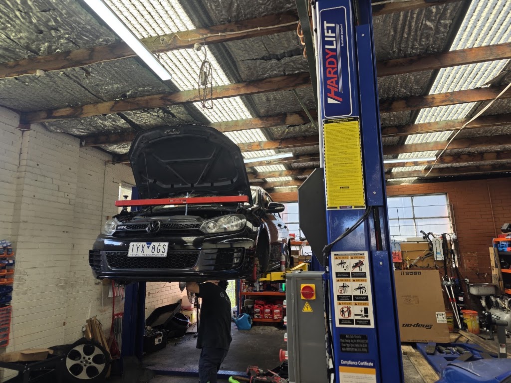 Car Medix | Unit 1/42 Barry St, Bayswater VIC 3153, Australia | Phone: 0434 628 468