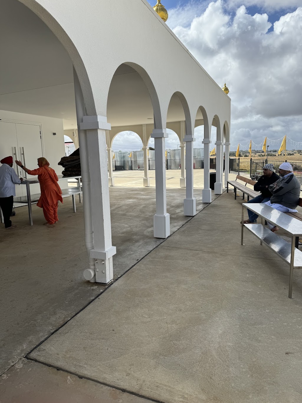 Sri Guru Singh Sabha Bonnie Brook | 718 Leakes Rd, Bonnie Brook VIC 3335, Australia | Phone: 0422 900 741