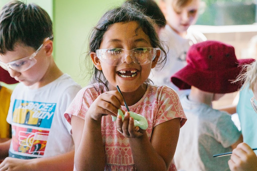 Jabiru Pullenvale | 120 Grandview Rd, Pullenvale QLD 4069, Australia | Phone: (07) 3269 0044