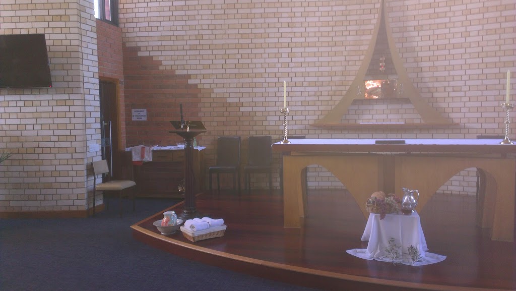 St Clare Catholic Church | church | 138 Woodhouse Grove, Box Hill North VIC 3129, Australia | 0398985080 OR +61 3 9898 5080