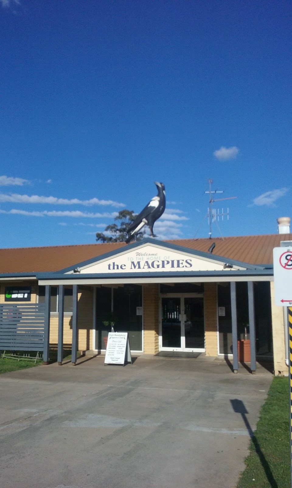 East Bundaberg Sports Club | restaurant | 21 Eastgate St, Bundaberg Central QLD 4670, Australia | 0741513133 OR +61 7 4151 3133