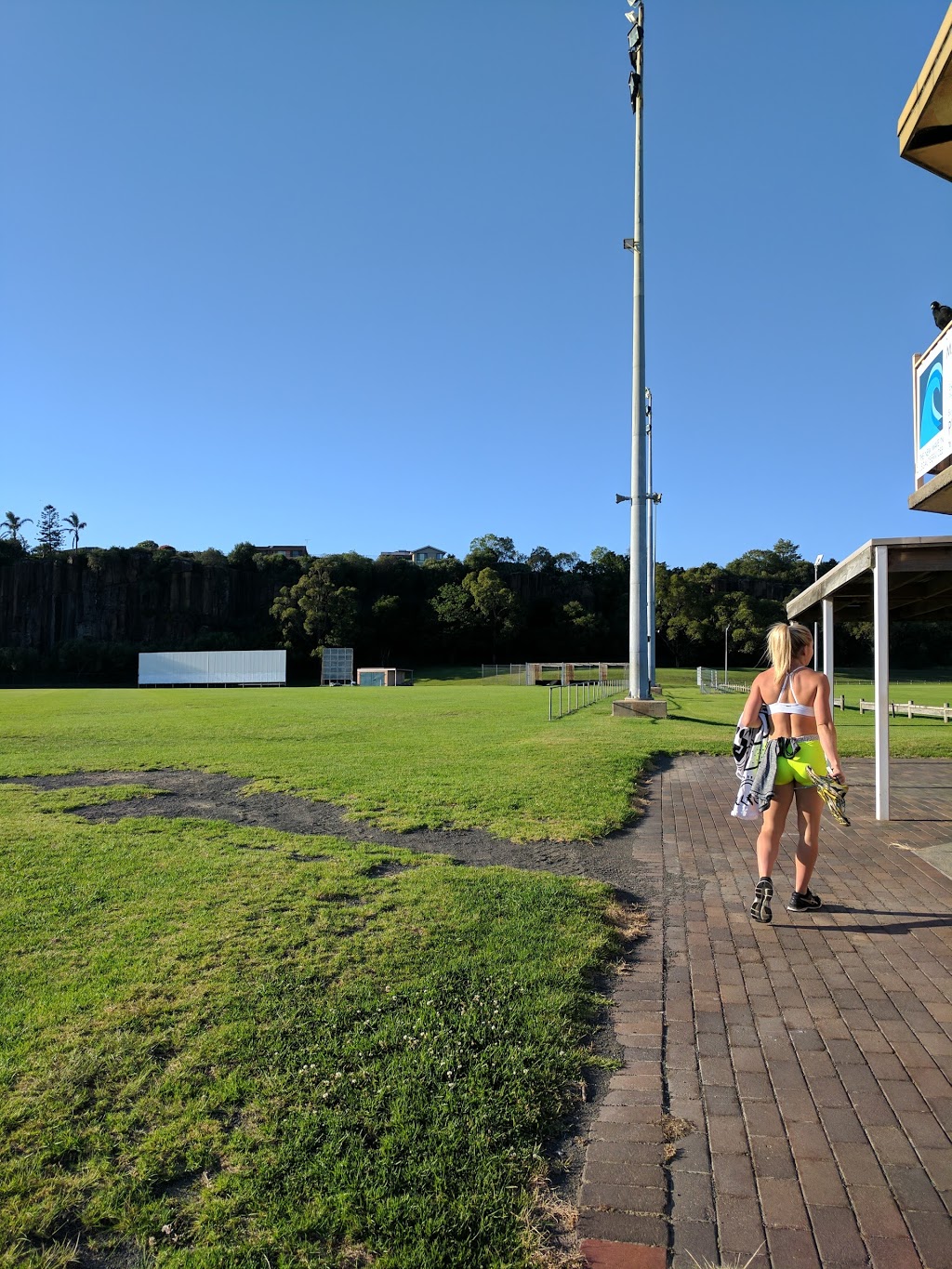 Kiama Sports Complex | stadium | Blue Haven Hostel, 1 Havilah Pl, Kiama NSW 2533, Australia