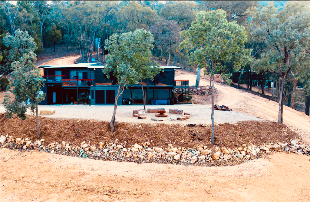 ODeer On the Point Accommodation | 20 Andrew Ct, Taylor Bay VIC 3713, Australia | Phone: 0407 812 536