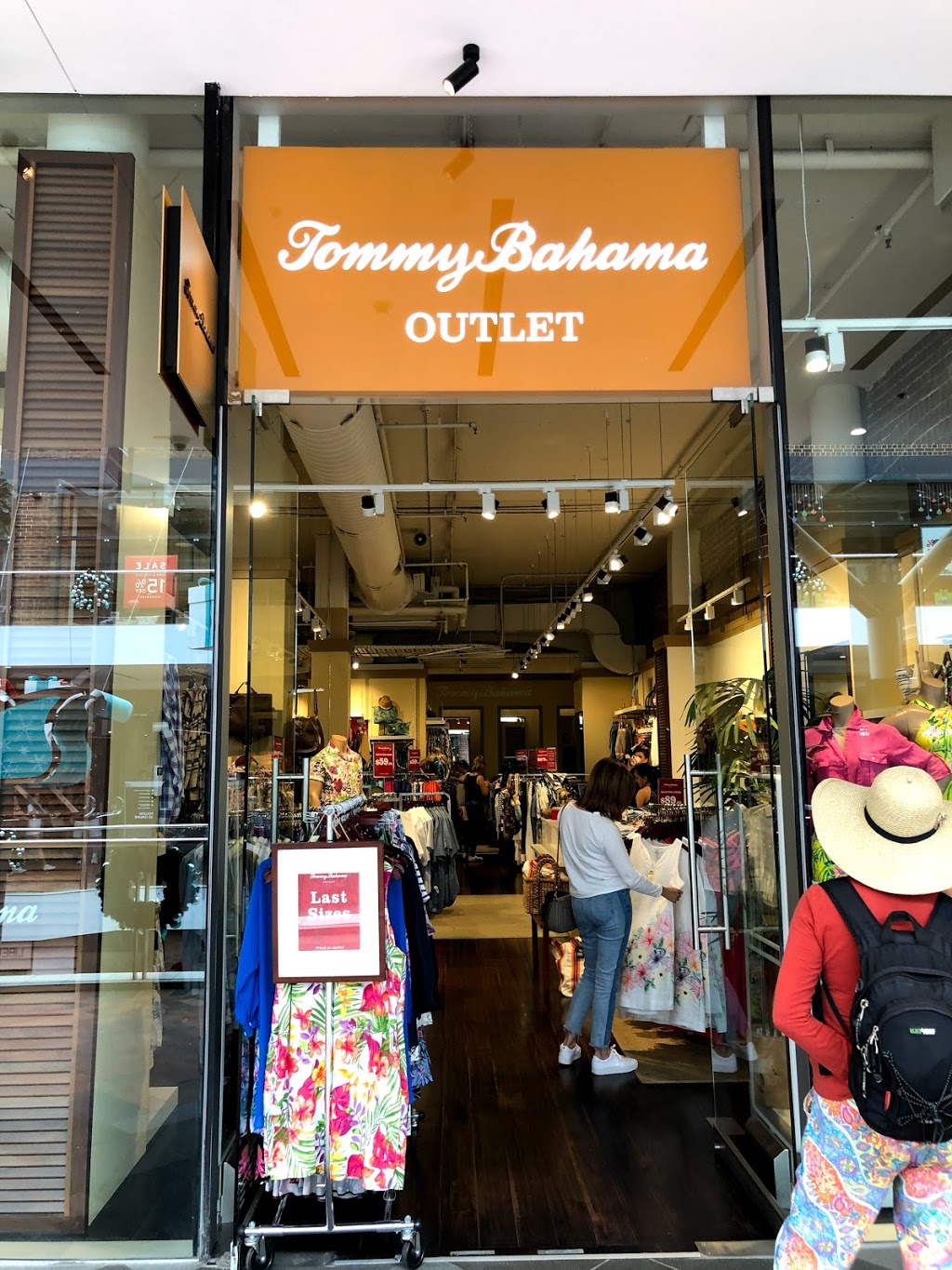 Tommy Bahama Outlet | clothing store | Birkenhead Point Outlet Centre, 19 Roseby St, Drummoyne NSW 2047, Australia | 0291811633 OR +61 2 9181 1633