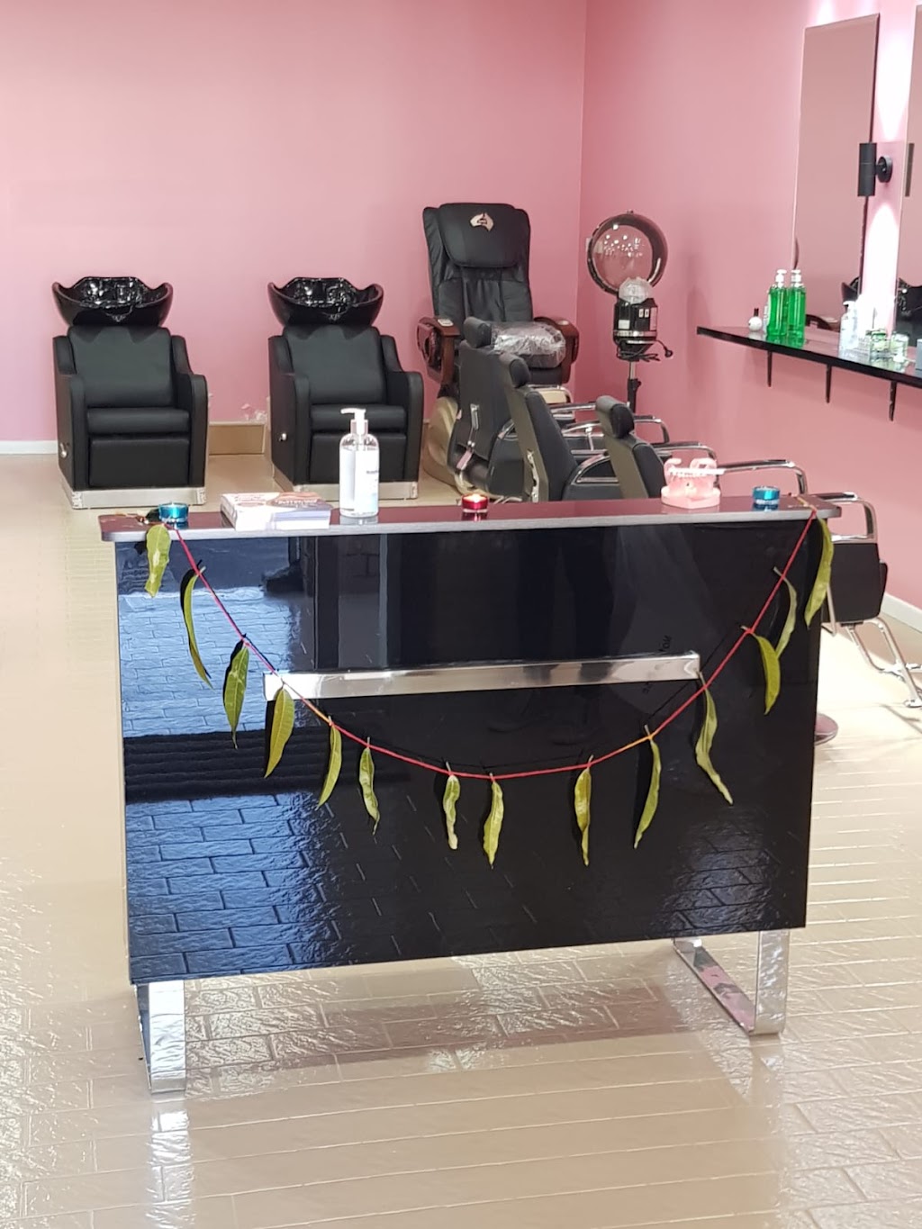 Magic beauty secrets indian parlour | 25 Symonds Rd, Dean Park NSW 2761, Australia | Phone: 0421 017 049
