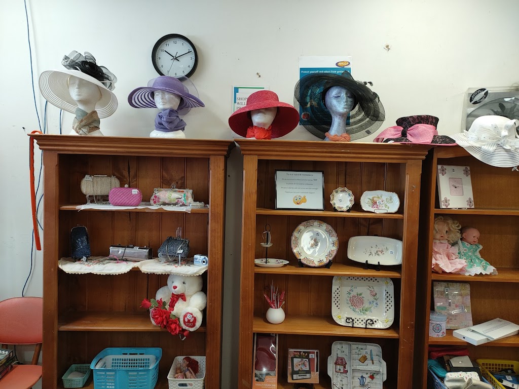 Animal Welfare League Queensland Op Shop | Coombabah Plaza 4, 21 Hansford Rd, Coombabah QLD 4216, Australia | Phone: 0431 834 836