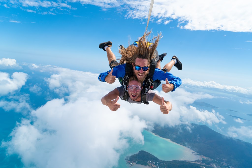 Skydive Airlie Beach | Skydive Australia Building, 1 Air Whitsunday Rd, Flametree QLD 4802, Australia | Phone: 1300 663 634