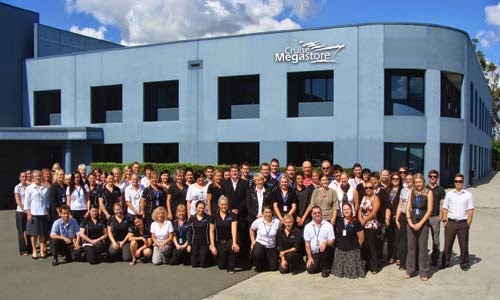 Tour Megastore | travel agency | 58 Kingston Dr, Helensvale QLD 4212, Australia | 1300552643 OR +61 1300 552 643