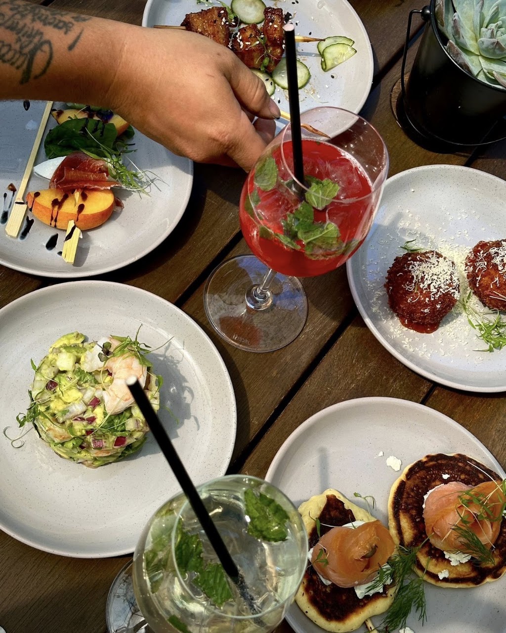 Solterra & Vine - Cafe, Restaurant & Events | 46 Hermitage Rd, Maiden Gully VIC 3551, Australia | Phone: (03) 7050 2550