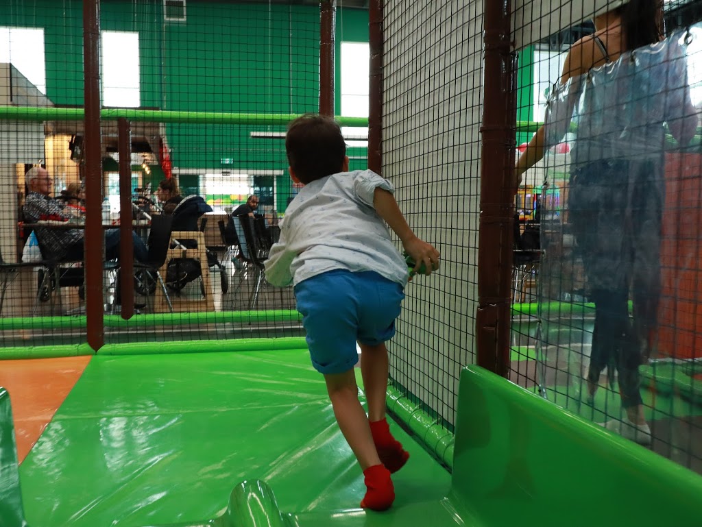 Crocs Playcentre Keilor Park | cafe | 2 Harrick Rd, Keilor Park VIC 3042, Australia | 0385601515 OR +61 3 8560 1515