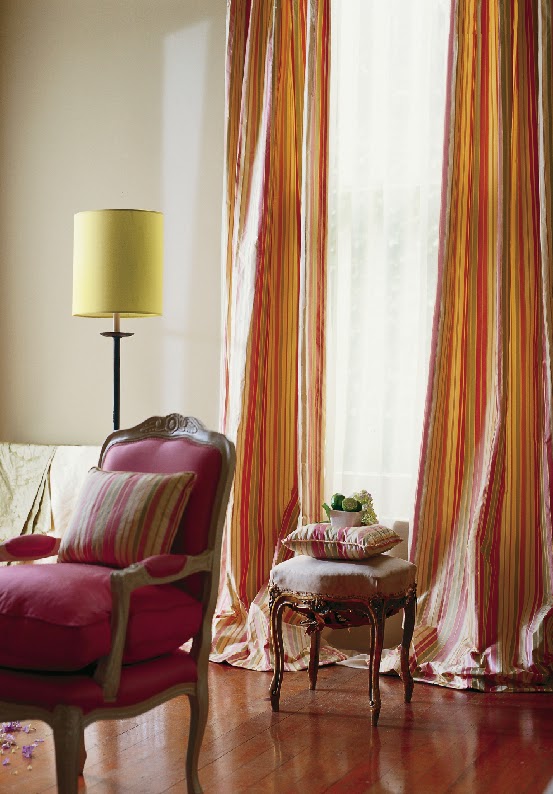 Russells Creative Curtains | Shop 1/142 Pitt Rd, North Curl Curl NSW 2099, Australia | Phone: 1300 671 485