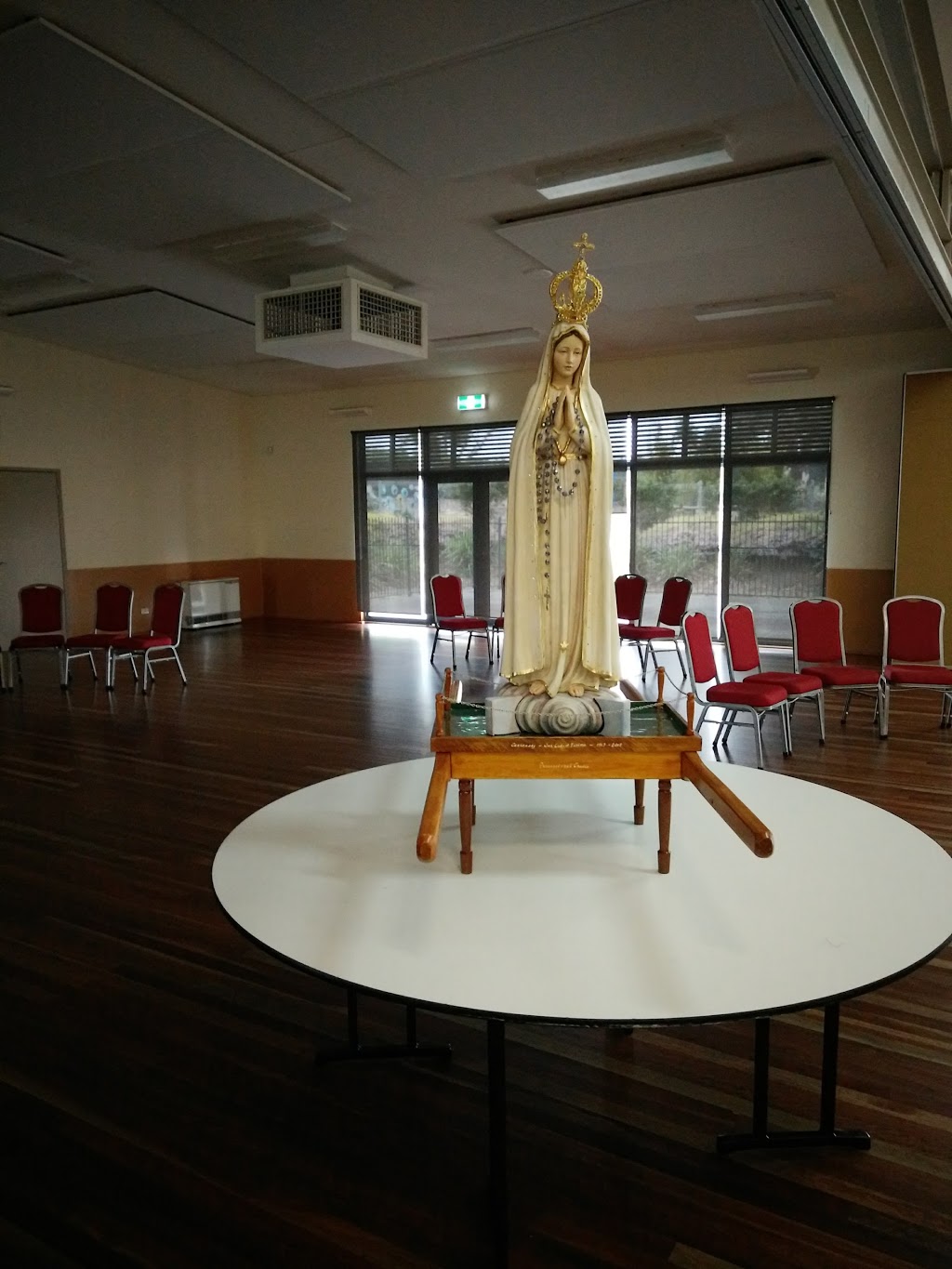 Catholic Archdiocese of Melbourne | church | 95 Riddell Rd, Sunbury VIC 3429, Australia | 0397441060 OR +61 3 9744 1060