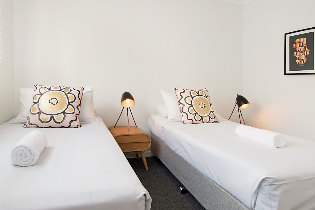 Gosamara Holiday Apartments | 53 Shirley St, Byron Bay NSW 2481, Australia | Phone: (02) 6680 8711