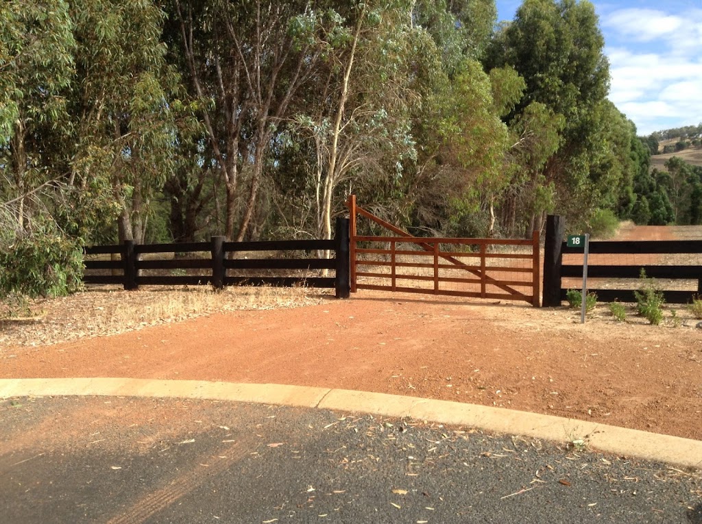 DSi Fencing & Gates |  | 40 Kinross Loop, Quindalup WA 6281, Australia | 0439080442 OR +61 439 080 442