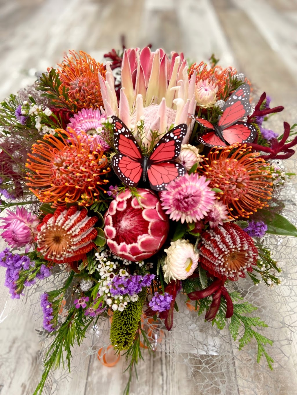 Bewitched Flowers & Gifts | Shop 4/3 Carleton St, Kambah ACT 2902, Australia | Phone: (02) 6181 8677