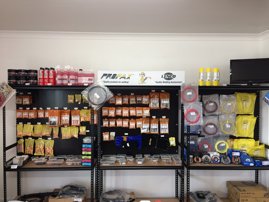 Full Pen Welding Supplies and Batteries | store | 31 Churchill St, Childers QLD 4660, Australia | 0450818676 OR +61 450 818 676