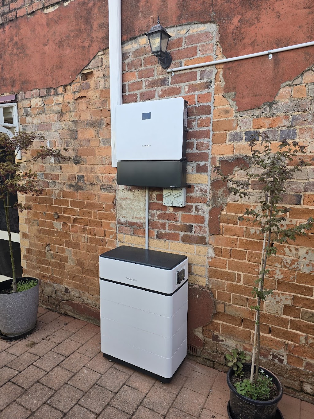 Thompson Electrical Solar - Corowa | 12 Braintree Ave, Corowa NSW 2646, Australia | Phone: 0400 132 142