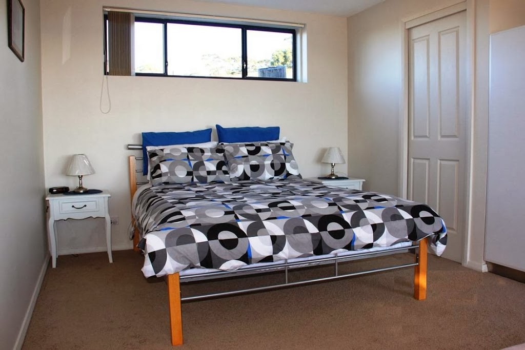 Whalers Watch Bed & Breakfast | real estate agency | 217 Binalong Bay Rd, St Helens TAS 7216, Australia | 0363762265 OR +61 3 6376 2265