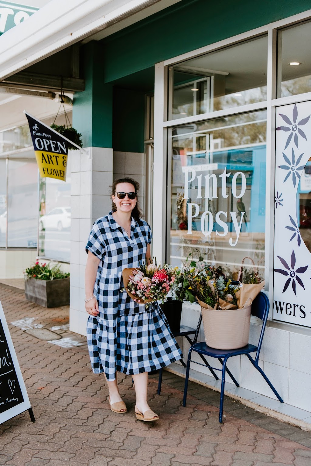 Pinto Posy | 25 Miller St, Gilgandra NSW 2827, Australia | Phone: 0428 165 059