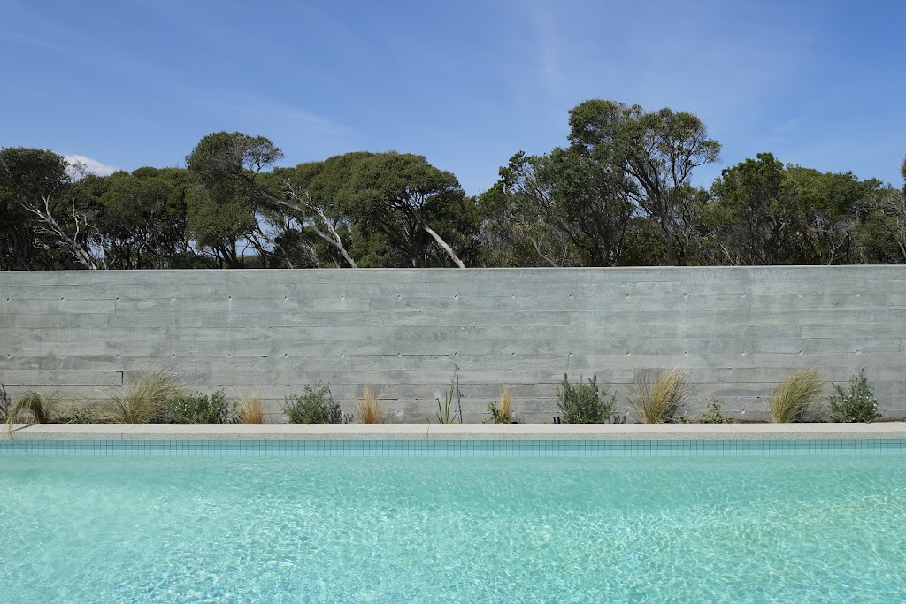 East Coast Swimming Pools | 2/44 Collins Rd, Dromana VIC 3936, Australia | Phone: (03) 5987 2488