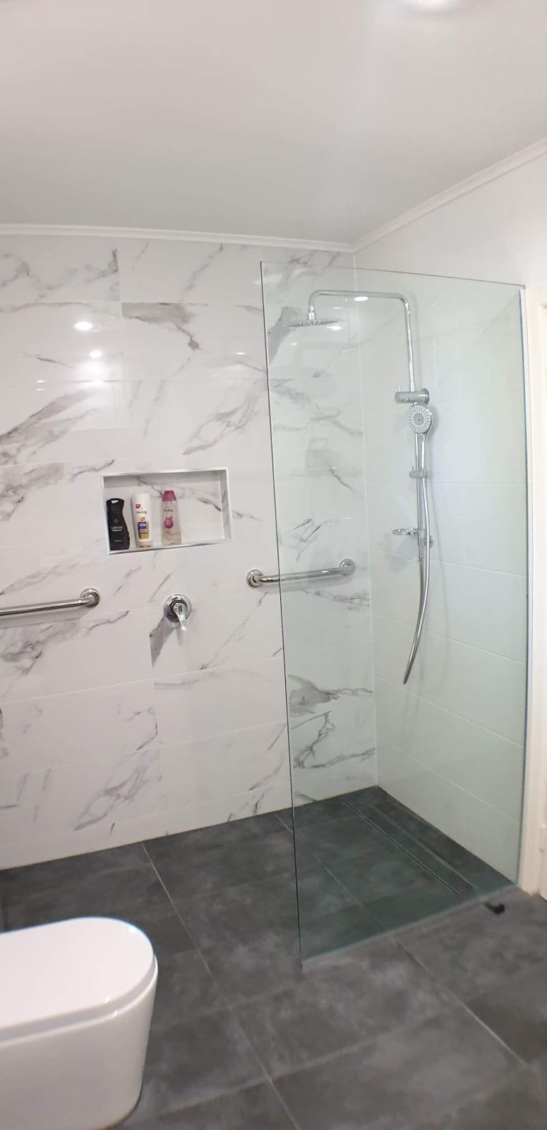 Utopia bathrooms | home goods store | 25 Amana Cct, Orange NSW 2800, Australia | 0419158741 OR +61 419 158 741