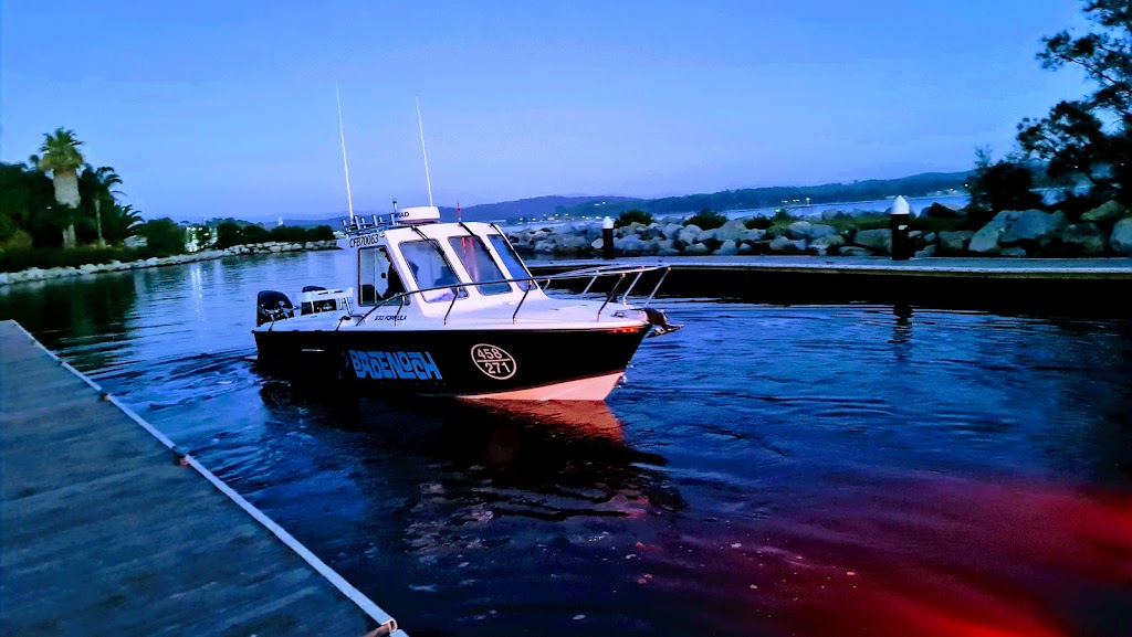 Hanging Rock Boat Ramp | Hanging Rock Pl, Batemans Bay NSW 2536, Australia | Phone: (02) 4474 1000