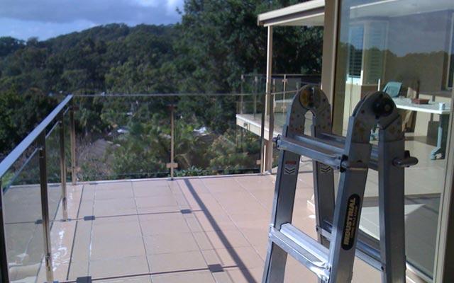 Window Cleaning Newcastle | 41a Auklet Rd, Mount Hutton NSW 2290, Australia | Phone: 0490 377 600