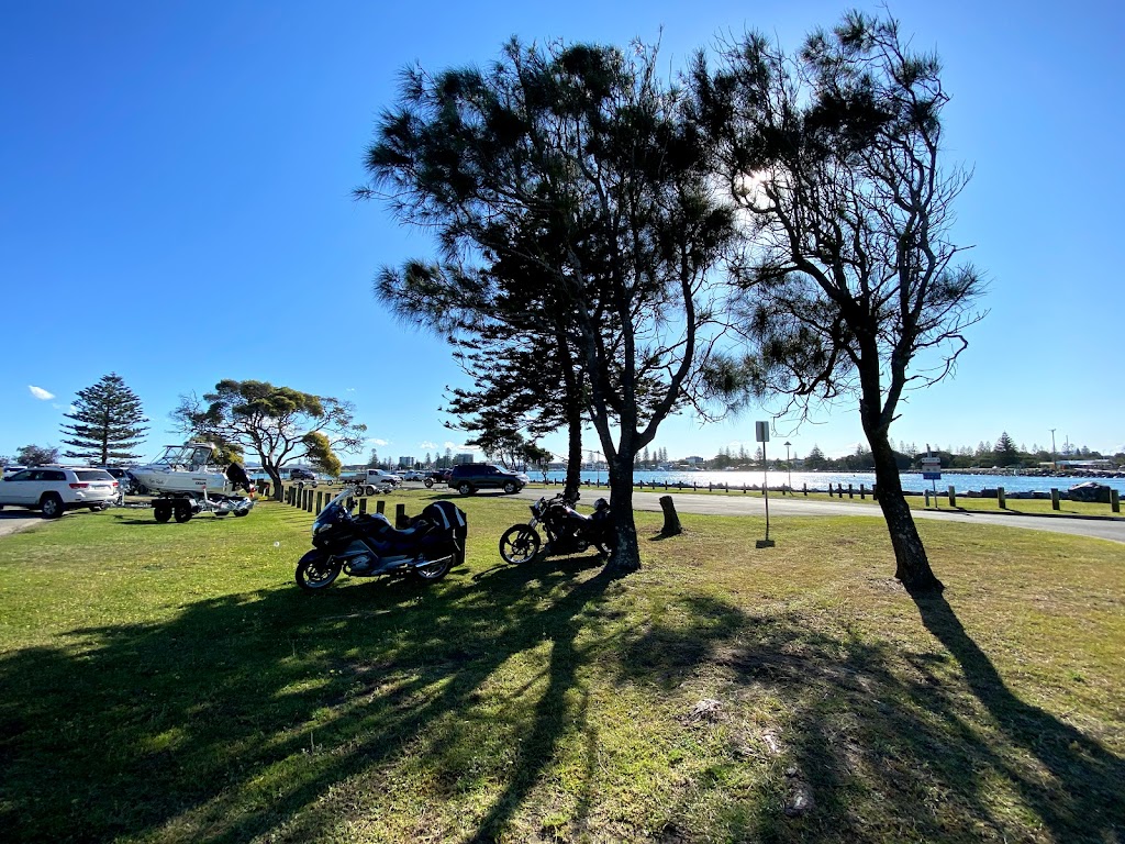 Marine Rescue Forster Tuncurry |  | Breakwall, Dolphin Dr, Forster NSW 2428, Australia | 0265545458 OR +61 2 6554 5458