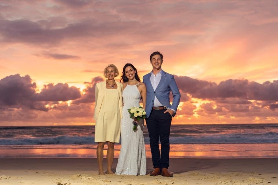 Kates Ceremonies - Marriage Celebrant Gold Coast | 5 Bayview St, Runaway Bay QLD 4216, Australia | Phone: 0405 759 155