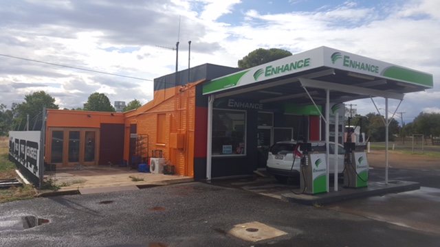 Kanaley Square Service Station | gas station | 69 Lord St, Junee NSW 2663, Australia | 0269243854 OR +61 2 6924 3854