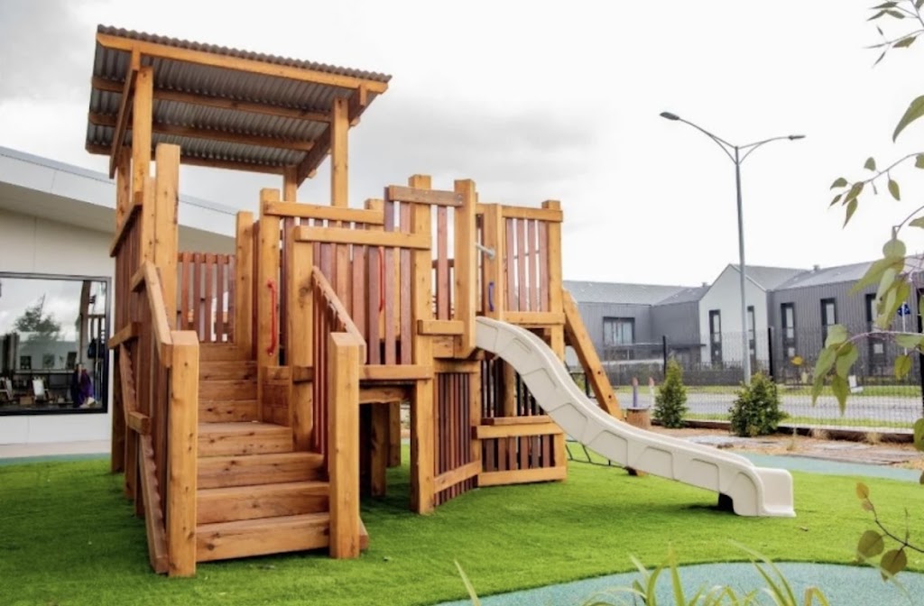 Bluebird Early Education Clyde North | Corner Thompsons Rd &, Laker Bvd, Clyde North VIC 3978, Australia | Phone: 1300 692 632
